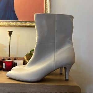 Dolce Vita Anza Ankle Boots Kitten Heel Pointed Toe Booties Cream Beige Size 6.5